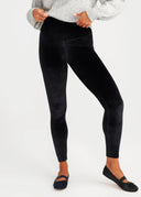 Black | 5' 9" | M