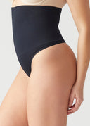 Black | 5'10 " | M/L | Khrystyana