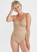 Almond | 5'10" | S/M