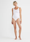 White | 5'10" | S/M