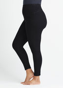 Black | 5' 10" | 1X | Ingrid