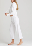 White | 5' 9.5" | S