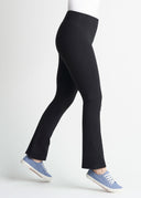 Black | 5' 11" | L | Rachel