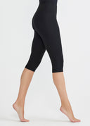 Black | 5' 10" | S | Chantal