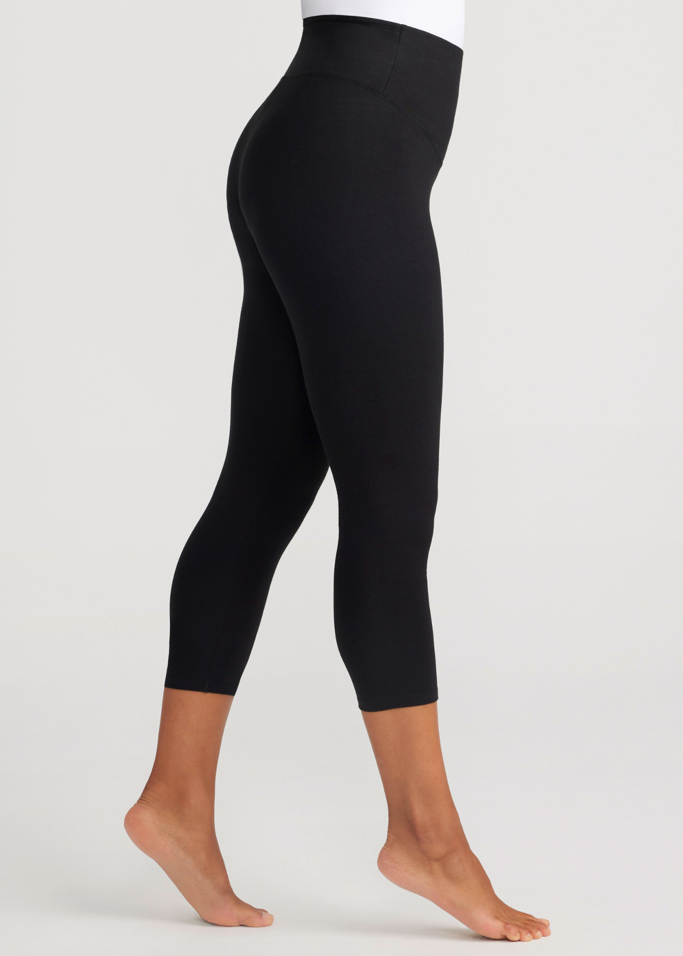 Buy LYRA Hot Chocolate Superior staple cotton Ankle Length Leggings.Look  like new even after repeated washing,Suitably designed to mould any body  shape perfectly. Online at Best Prices in India - JioMart.