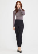 Black | 5'9 .5" | S | Stephanie