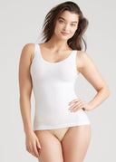 White | 5' 8” | S/M | Sarah