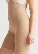 Almond | 5'10 " | M/L | Khrystyana