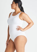 White | 5' 10" | 1X/2X | Ingrid