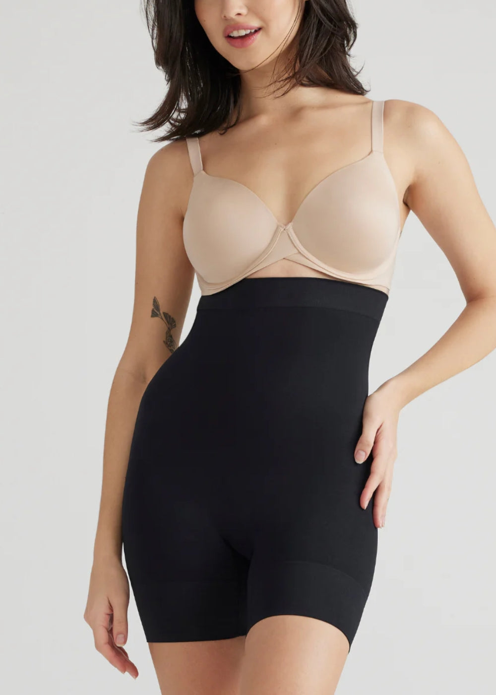 Black Comfortable Firm Seamless High Waist Rear Shaping Short – Yummie