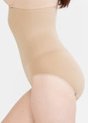 Almond | 5'9 .5" | S/M | Stephanie
