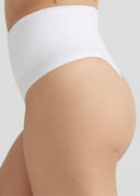 White | 5' 8" | S/M