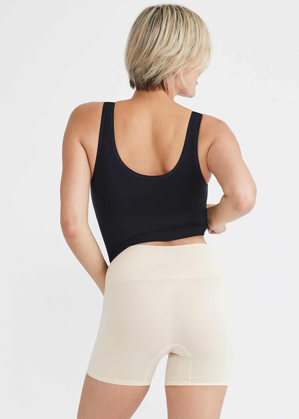 Seamless Comfortable Shaping Short Nude Mona Shapewear Short – Yummie