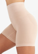 Almond | 5' 9" | M/L