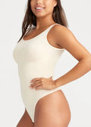 Nude | 5'9" | M/L