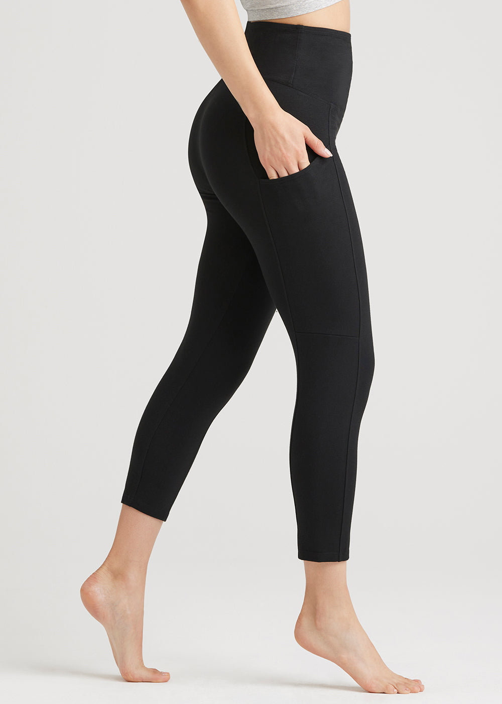 Gloria 7/8 Ankle Shaping Legging with Pockets - Cotton Stretch from Yummie in Black  - 1