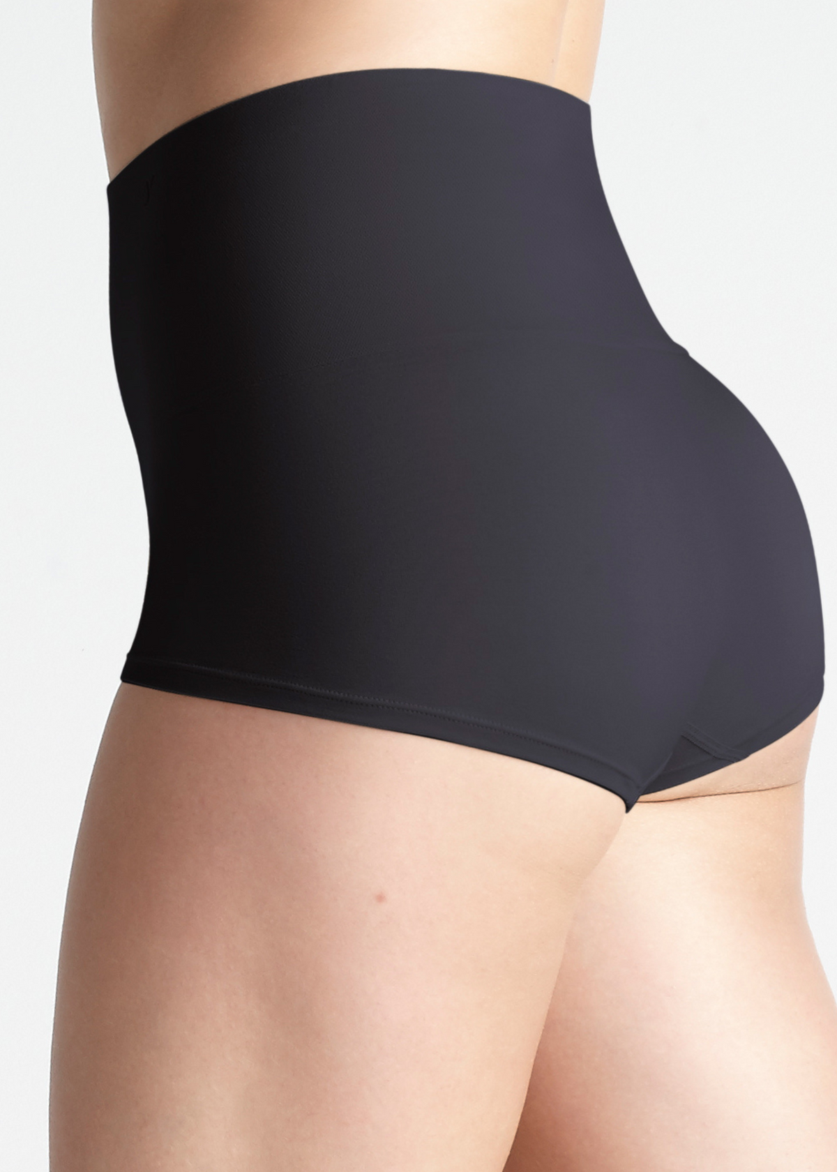 Ultralight Shaping Girlshort - Seamless from Yummie in Black  - 1